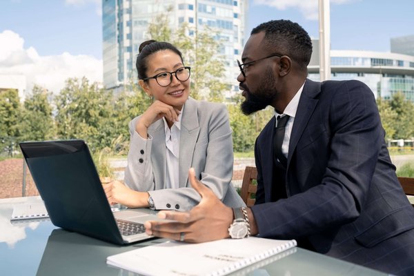 De l'ideation à la réalité : créer son entreprise facilement